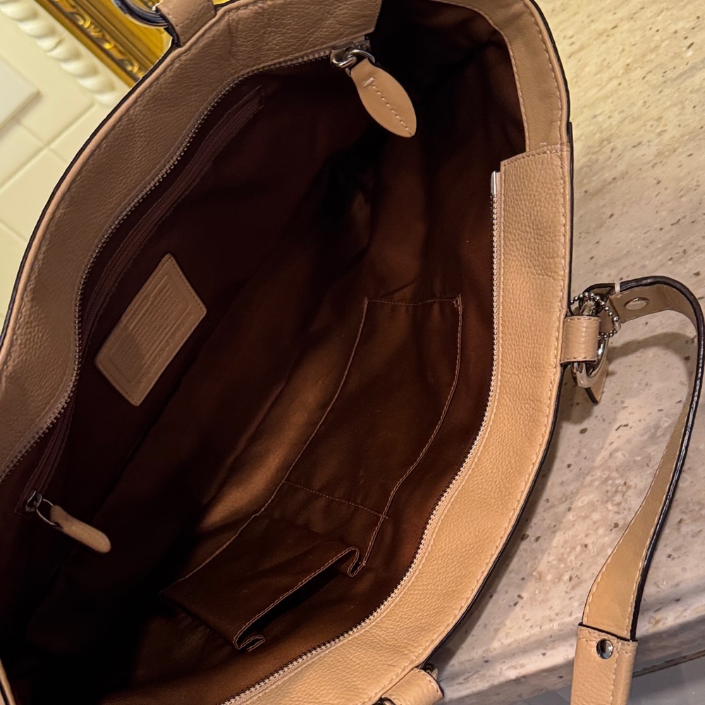 Coach Beige Leather Tote Bag - Picture 14 of 15